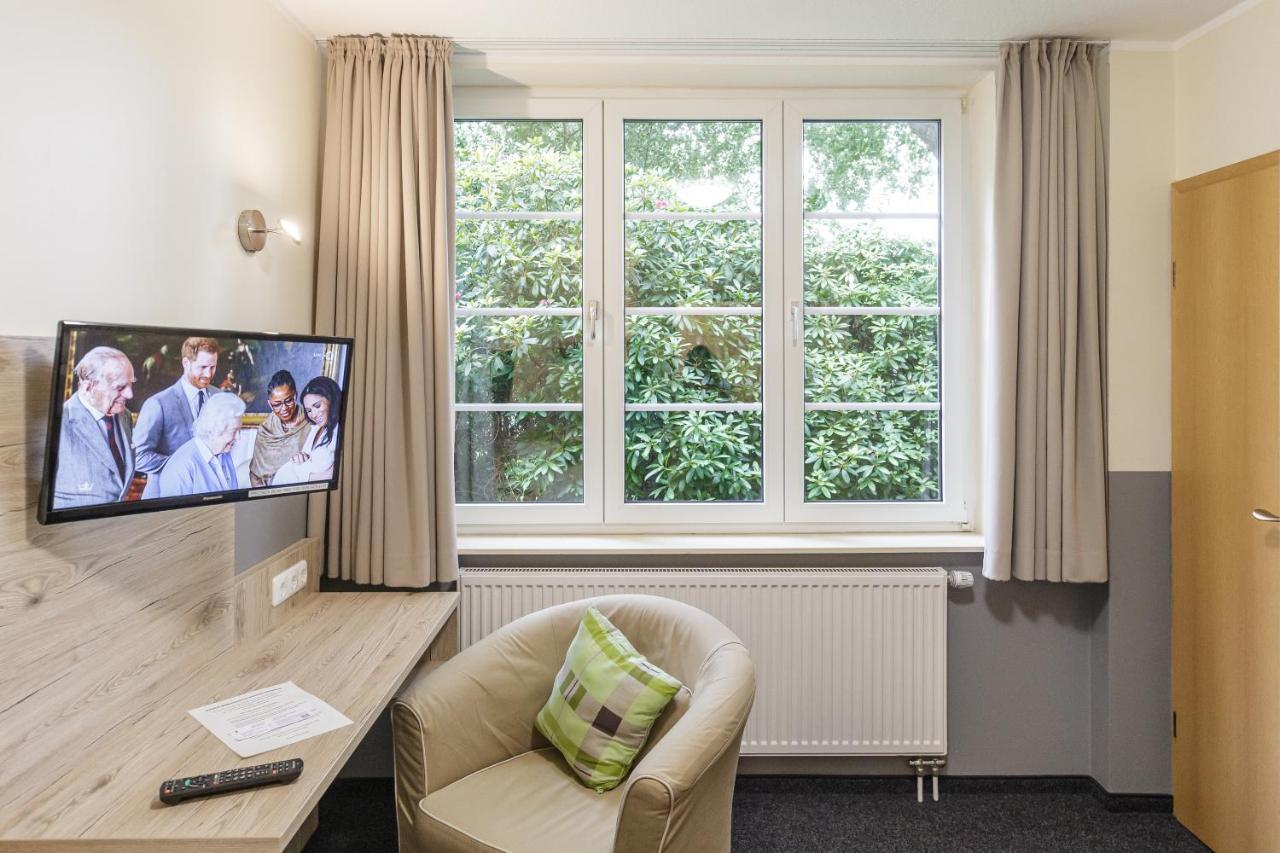 Gaestehaus Alexandra คุกซ์ฮาเวน ภายนอก รูปภาพ